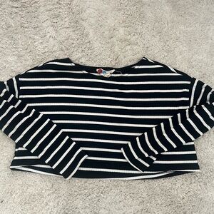 FP Beach Women’s Black and White Striped Cropped Sweater Sz Small